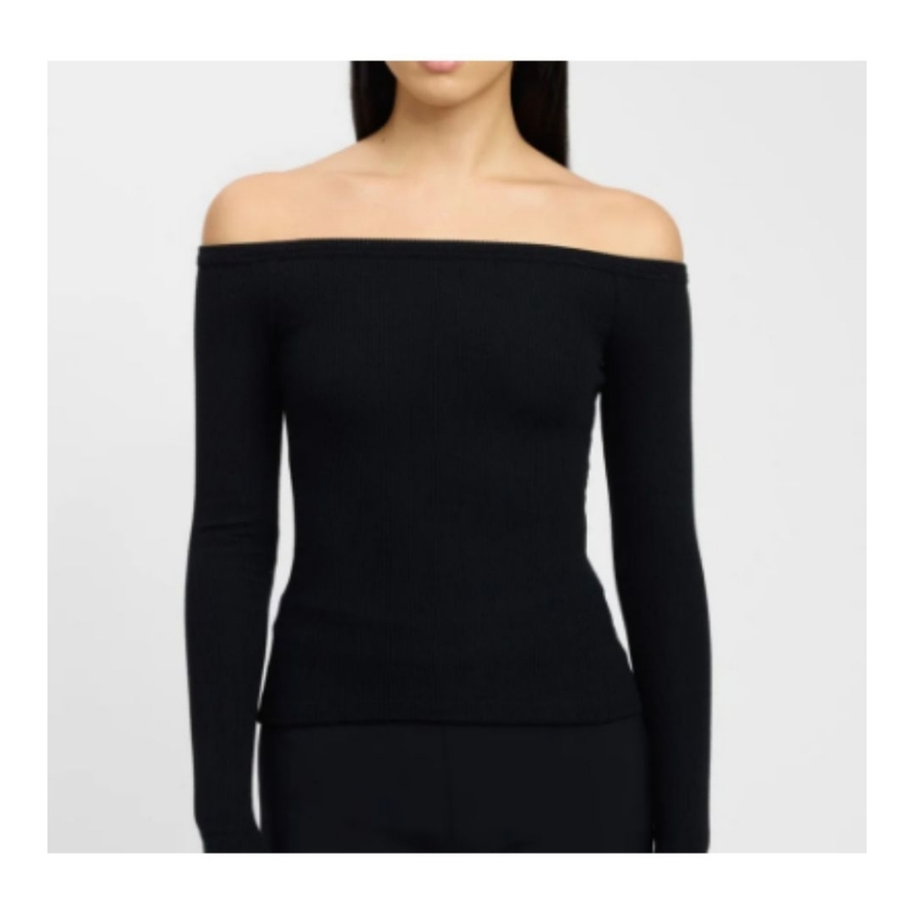 Lizette Collection Off Shoulder Long Sleeve Top